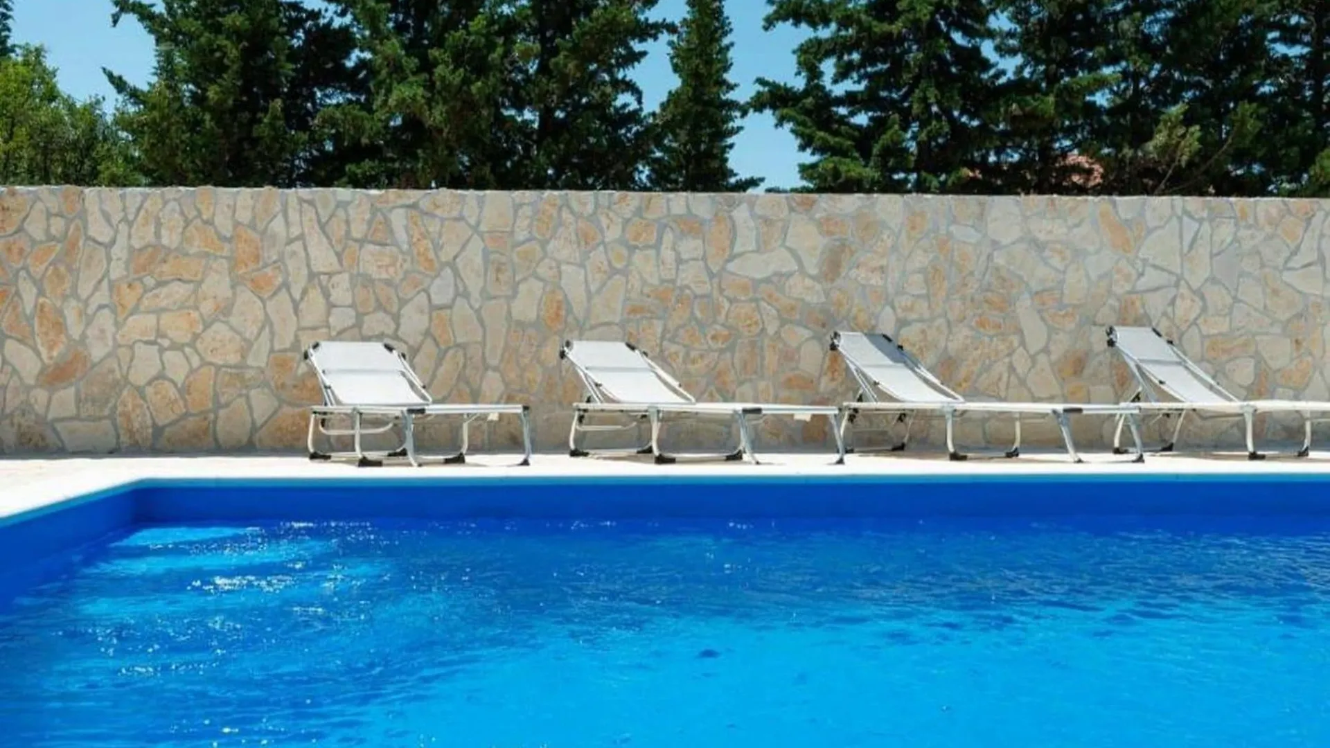 Three Bedroom Apartment With Terrace And Swimming Pool ゴルニ・カリン クロアチア